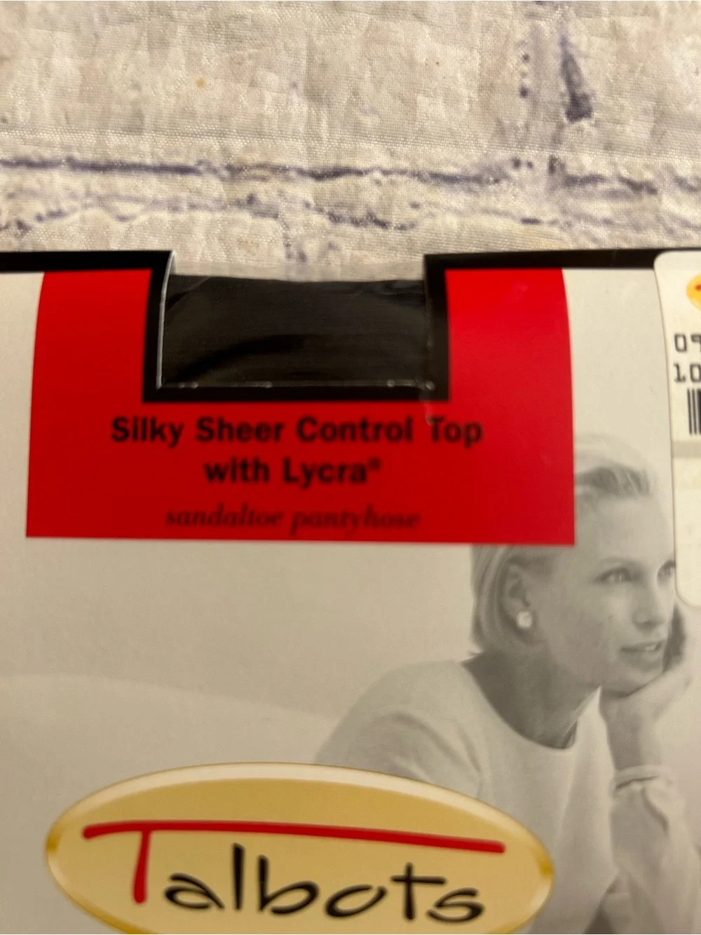 TALBOTS SILKY SHEER CONTROL TOP WITH LYCRA (2) PANTYHOSE OFF BLACK &ALMOND (B)